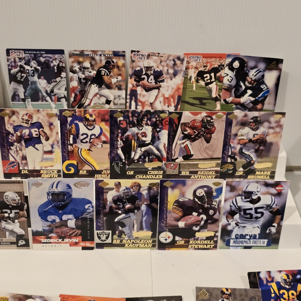 NFL Football Card Collection Set - Picture 11 of 16